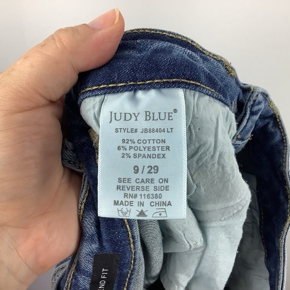 Judy Blue High Waist Distressed Boyfriend Fit Jeans 88404 - Picture 6 of 6